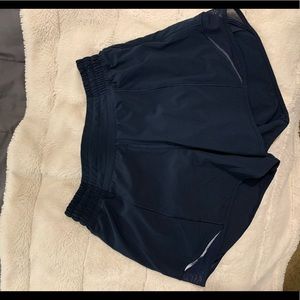 Lululemon High-Rise Hotty Hot Shorts 4” Size 2 Navy